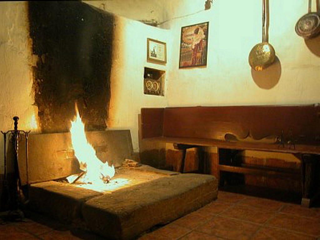 Posada Real La Vieja Chimenea-Spa Herreros Eksteriør billede